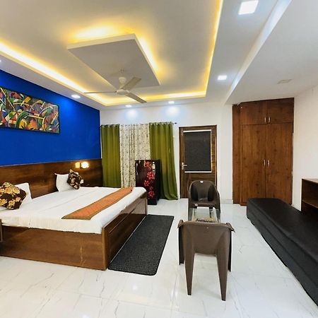 Golden Bed And Breakfast- High Quality Rooms In South Ex-1 D Block New Delhi Exteriör bild