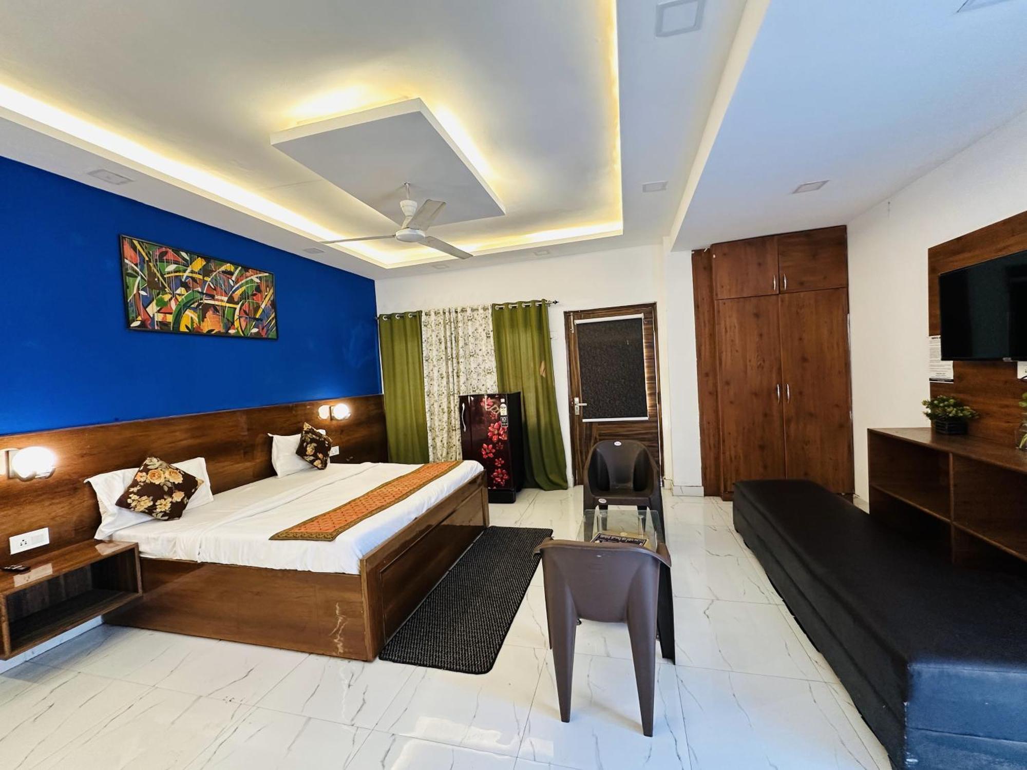 Golden Bed And Breakfast- High Quality Rooms In South Ex-1 D Block New Delhi Exteriör bild