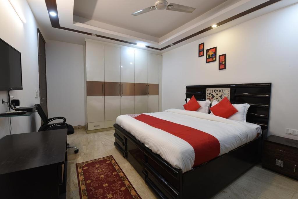 Golden Bed And Breakfast- High Quality Rooms In South Ex-1 D Block New Delhi Exteriör bild